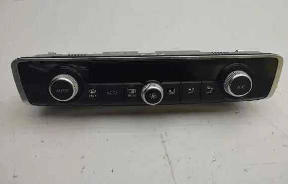 Audi Q3 F3 Climate control unit 83A820043D