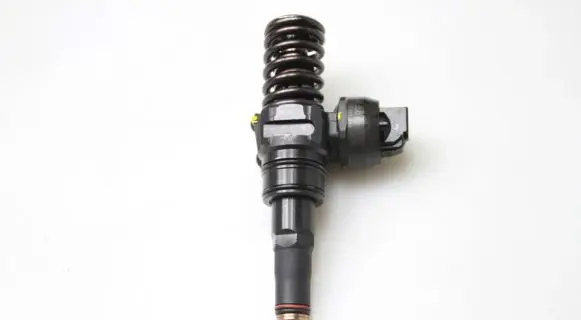 Skoda Octavia Mk2 (1Z) Fuel injector 038130073AG