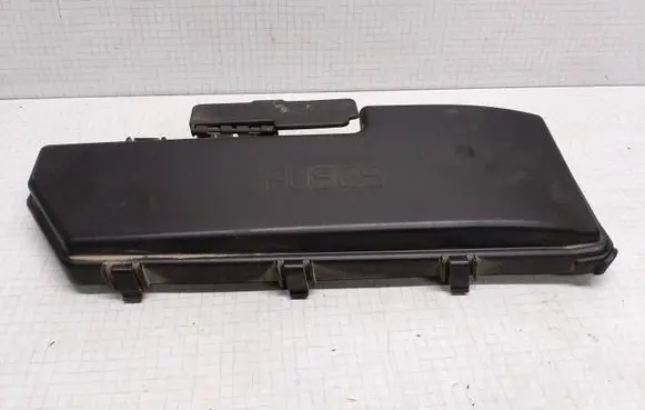 Volvo S60 Fuse box cover 9494211