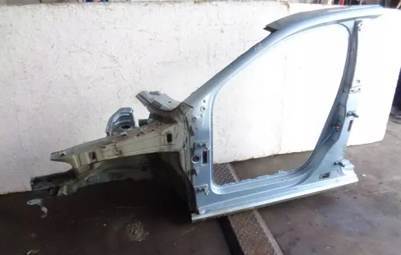 Volkswagen Polo V 6R Front quarter panel 