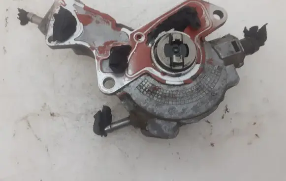Volkswagen Transporter - Caravelle T5 Vacuum pump 038145209N