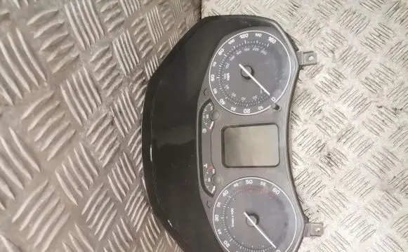 Skoda Octavia Mk2 (1Z) Speedometer (instrument cluster) 1z0920942d