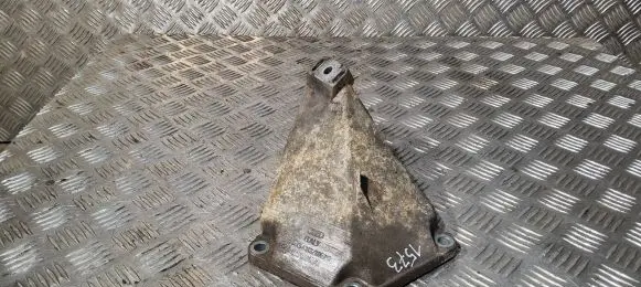 Audi A6 S6 C5 4B Engine mounting bracket 4B0199307C