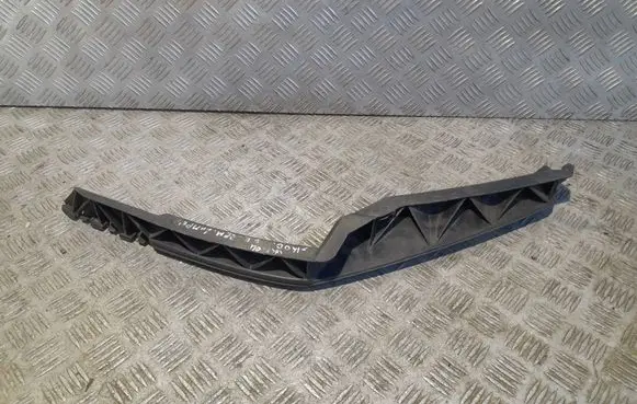 Skoda Octavia Mk2 (1Z) Front bumper mounting bracket 1Z0807183