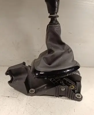 Nissan Qashqai+2 Gear shifter/selector JD500