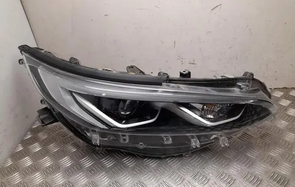 Suzuki Across Headlight/headlamp