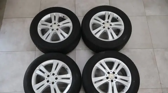 Mercedes-Benz ML W164 R18 alloy rim