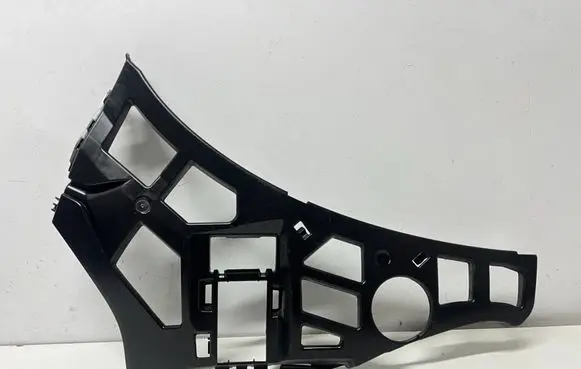 Mercedes-Benz GLE W167 Front bumper mounting bracket A1678850004
