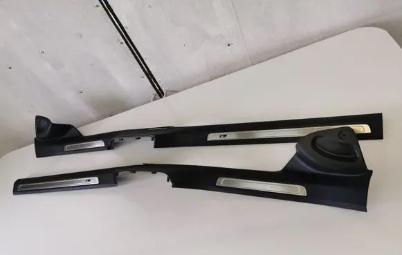 Volkswagen PASSAT B8 Rear sill trim cover