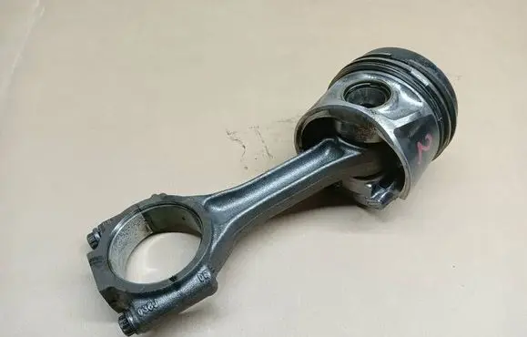 Audi A6 S6 C7 4G Piston with connecting rod