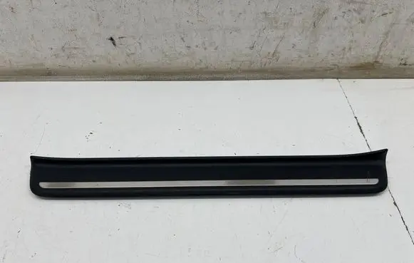 KIA EV6 Front sill trim cover 85883CV500