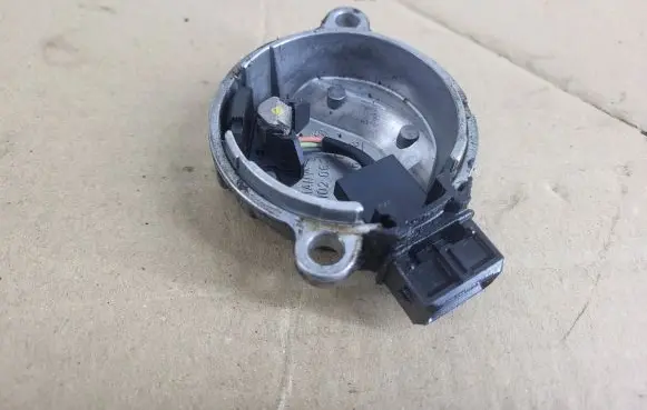 Audi A6 S6 C5 4B Camshaft position sensor 058905161B 0232101024
