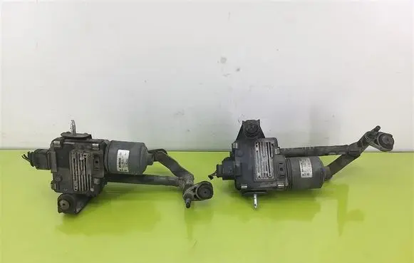 Volkswagen Touran I Front wiper linkage 0390241717