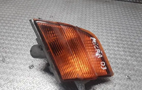 Nissan Micra Front indicator light 89027935