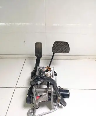 Nissan Leaf I (ZE0) Pedal assembly 479203NA0A 180021KMOB 20211C00123