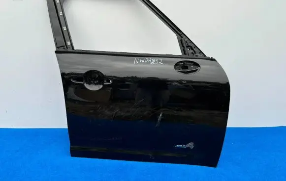 Mini Cooper Countryman F60 Front door 7390120