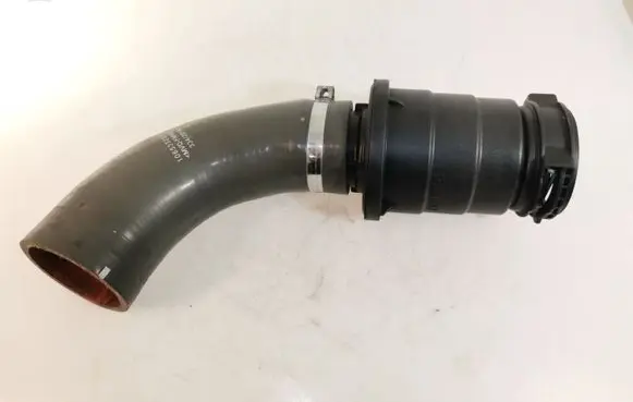 Renault Trafic III (X82) Intercooler hose/pipe 1065337S02