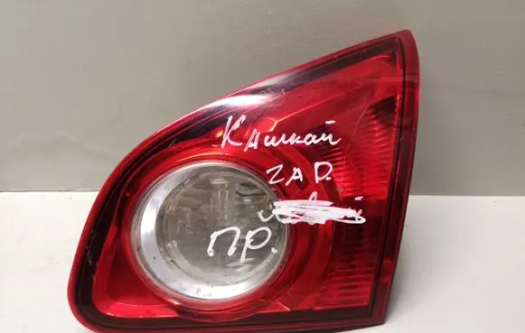Nissan Qashqai Tailgate rear/tail lights 89071064 26550JD800 P32L800T