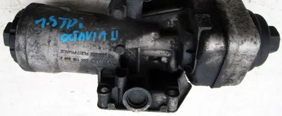 Skoda Octavia Mk2 (1Z) Oil filter mounting bracket 045115389J