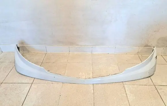 Opel Vivaro Front bumper upper radiator grill 93856149