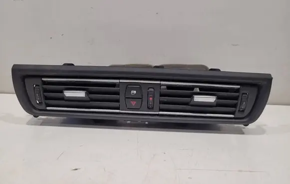 BMW 5 F10 F11 Dash center air vent grill 16828110