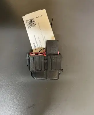 Volvo V70 Glow plug pre-heat relay E0820