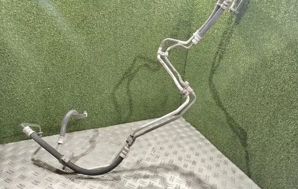 Renault Master III Power steering hose/pipe/line 497120387R