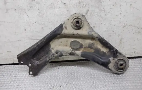 Peugeot 207 Front lower control arm/wishbone