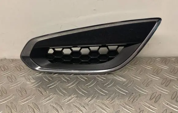 Volvo S60 Front bumper lower grill 31294133