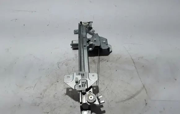 Renault Zoe Rear window lifting mechanism without motor 827206781R