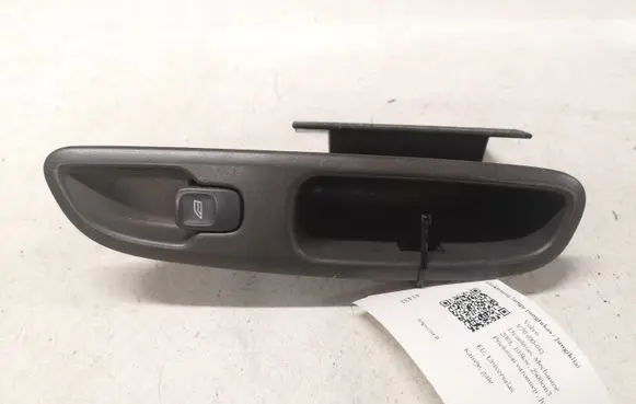 Volvo V70 Electric window control switch 9472275 00W364 6765