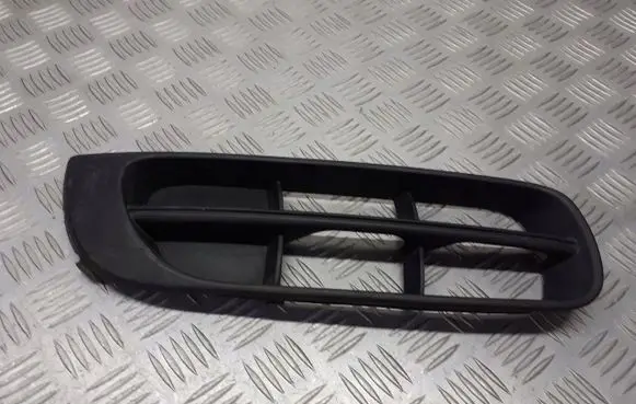 Skoda Fabia Mk2 (5J) Front bumper lower grill 5J0807368