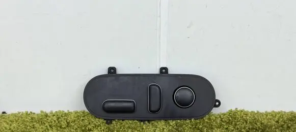 Hyundai Ioniq 5 Seat control switch 88070-gi100