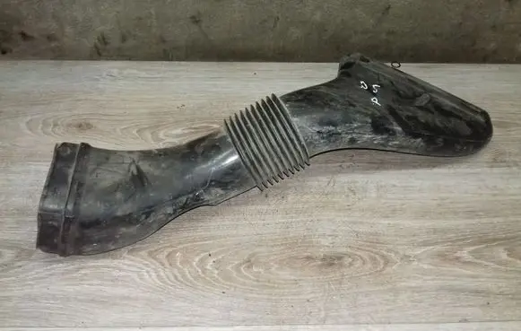 Volvo V70 Air intake duct part 8638624