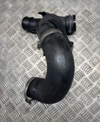 Audi Q7 4L Intercooler hose/pipe 4L0145795