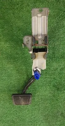 Hyundai Kona I Brake pedal 32800J9200