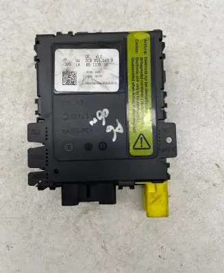 Volkswagen PASSAT B6 Steering angle sensor 3C0953549A 05113810 90058050590215