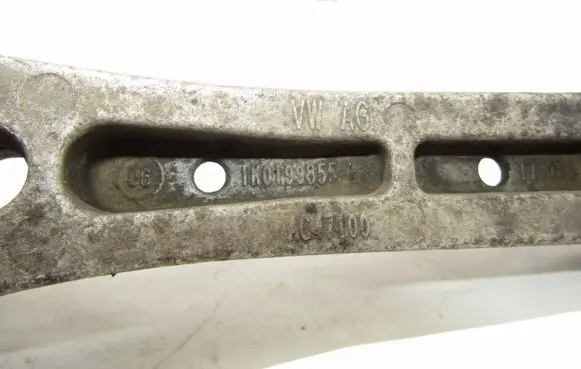 Skoda Octavia Mk2 (1Z) Gearbox mount 1K0199855