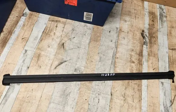 Ford Ranger Front door glass trim molding AB3926201A36AD