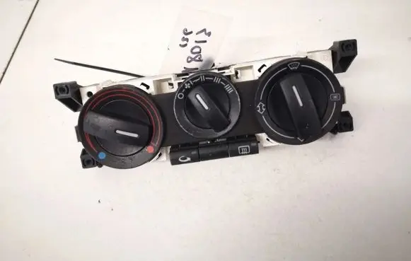 Audi A2 Climate control unit 8z0819045b