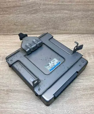 Mazda 626 Engine control unit/module ECU FSA818881 FSA8