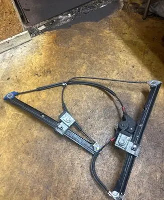Volkswagen Caddy Front door electric window regulator 6K383742
