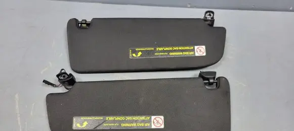 Sun visor