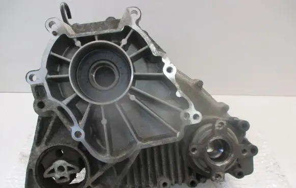 BMW X3 E83 Gearbox transfer box case 7567845 756784505 N47D20A