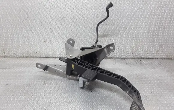 Clutch pedal