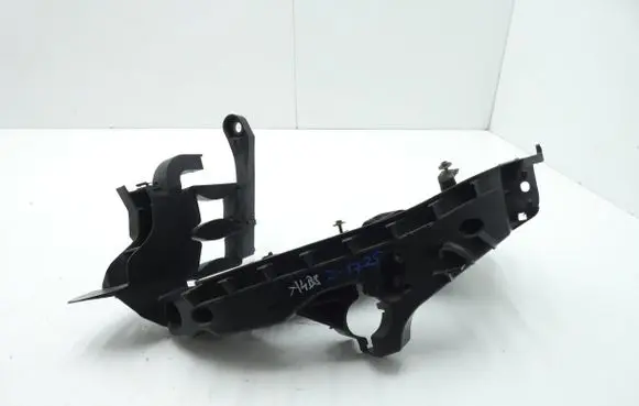 Audi A4 S4 B8 8K Headlight/headlamp mounting bracket 8K0805607L 8K0805607 2002837