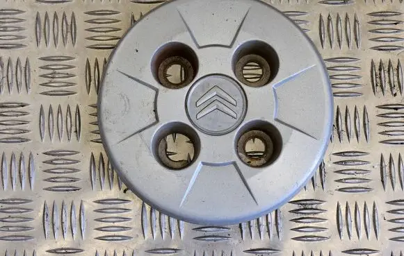 Citroen Nemo Original wheel cap 1311079070 1309058070