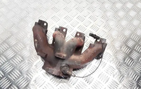 Opel Corsa B Exhaust manifold 90400043