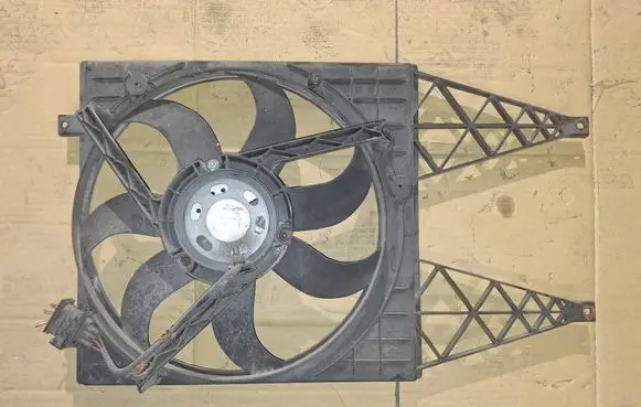 Electric radiator cooling fan