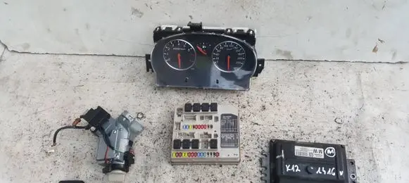 Nissan Micra Engine ECU kit and lock set MEC37350